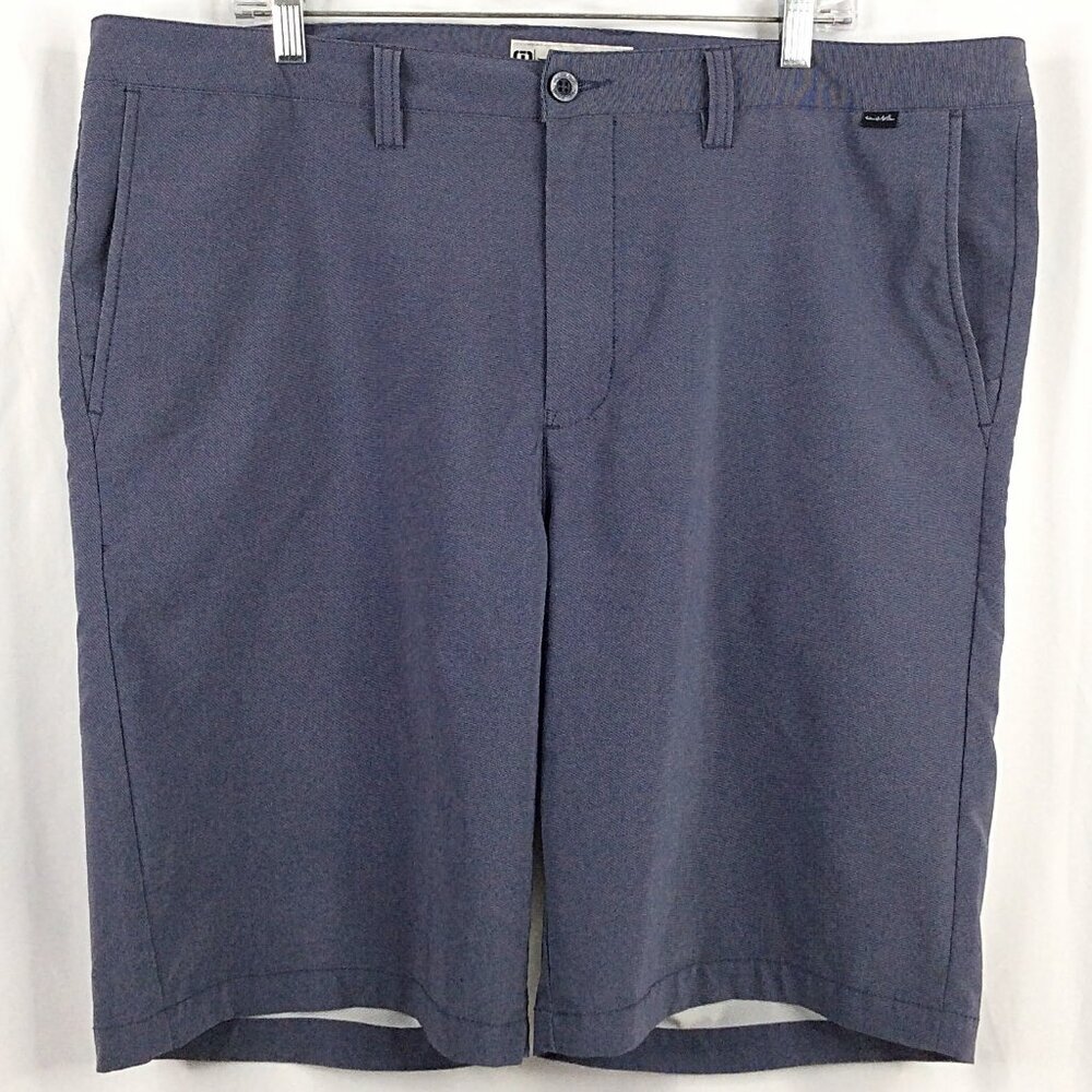 Travis Mathew Golf Shorts Mens Size 40 Slate Blue Flat‎ Front Bermuda Matthew